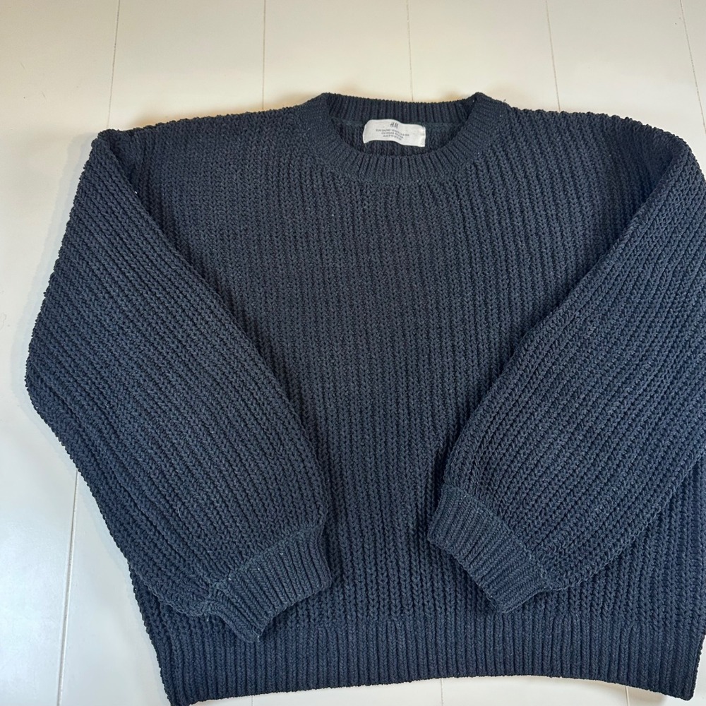 H&M Sweater Kids 8-10 Black Shaker Knit Crew Neck Long Sleeve Relaxed Fit